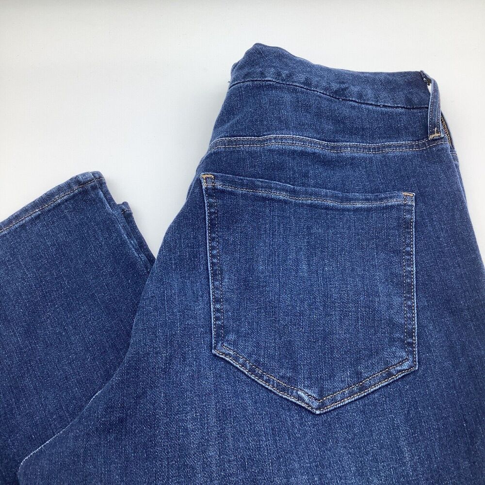 Express Womens 90s Slim Super High Rise Jeans Blue Size Large Short NWT